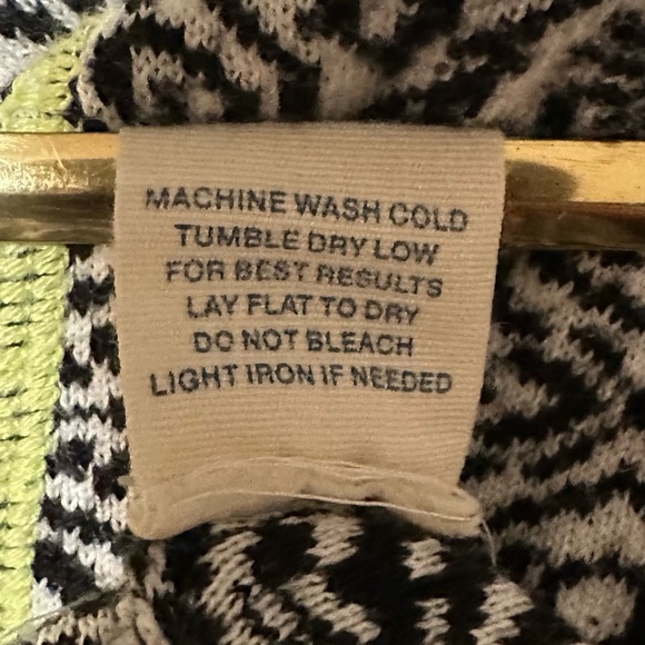 Title Nine black/white print full-zip cotton long-sleeved hoodie sweater Sz L - Picture 8 of 10